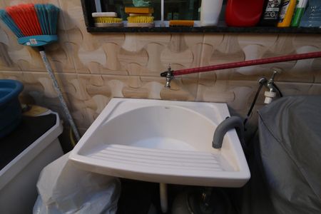 Casa à venda com 75m², 2 quartos e 2 vagasÁrea de Serviço