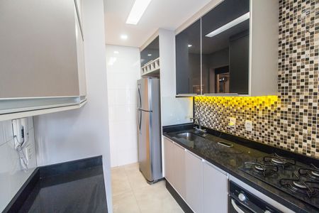 Cozinha de apartamento para alugar com 3 quartos, 96m² em Alphaville Empresarial, Barueri