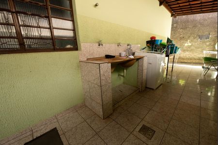 Casa à venda com 360m², 3 quartos e 4 vagas Casa à venda com 360m², 3 quartos e 4 vagasÁrea de Serviço