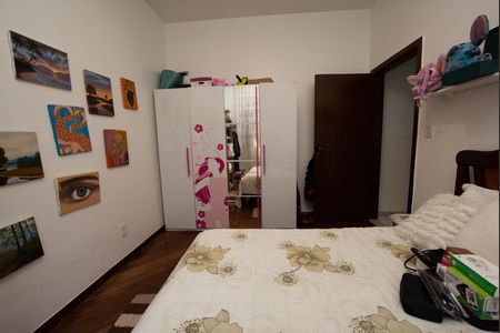 Casa à venda com 360m², 3 quartos e 4 vagas Casa à venda com 360m², 3 quartos e 4 vagasQuarto 3