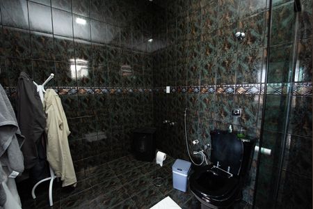Casa à venda com 360m², 3 quartos e 4 vagas Casa à venda com 360m², 3 quartos e 4 vagasBanheiro da Suíte