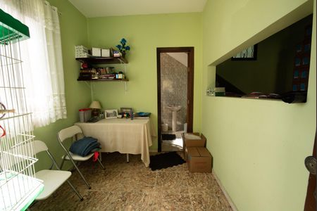 Casa à venda com 360m², 3 quartos e 4 vagas Casa à venda com 360m², 3 quartos e 4 vagasQuarto 4