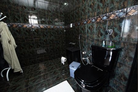 Casa à venda com 360m², 3 quartos e 4 vagas Casa à venda com 360m², 3 quartos e 4 vagasBanheiro da Suíte