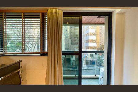 Apartamento à venda com 42m², 1 quarto e 1 vaga Apartamento à venda com 42m², 1 quarto e 1 vagaVaranda