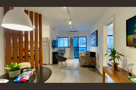 Apartamento à venda com 42m², 1 quarto e 1 vaga Apartamento à venda com 42m², 1 quarto e 1 vagaSala