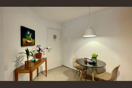 Apartamento à venda com 42m², 1 quarto e 1 vaga Apartamento à venda com 42m², 1 quarto e 1 vagaSala