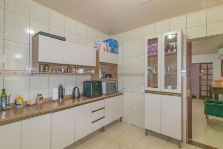 Casa à venda com 227m², 4 quartos e 3 vagas