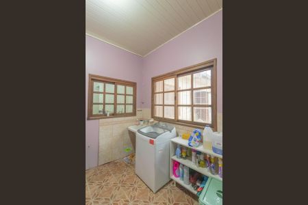 Casa à venda com 4 quartos, 227m² em Harmonia, Canoas