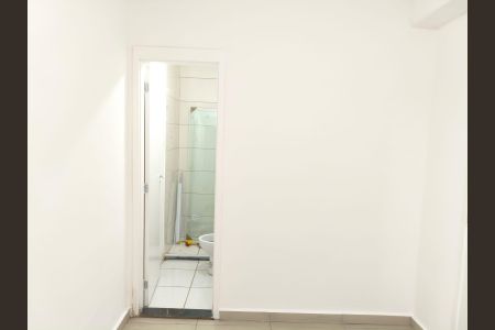 Quarto de apartamento para alugar com 2 quartos, 44m² em Vila Sul Americana, Carapicuíba