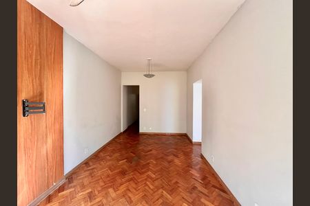 Apartamento à venda com 60m², 1 quarto e 1 vaga Apartamento à venda com 60m², 1 quarto e 1 vagaSala