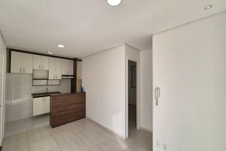 Sala de apartamento para alugar com 3 quartos, 52m² em Parque Jambeiro, Campinas