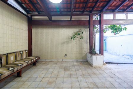 Casa para alugar com 160m², 3 quartos e 2 vagas