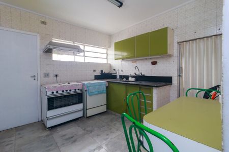 Casa para alugar com 160m², 3 quartos e 2 vagas