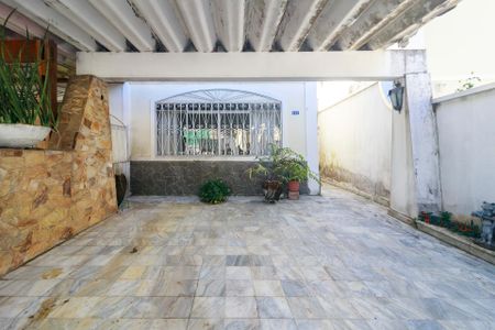 Casa para alugar com 160m², 3 quartos e 2 vagas