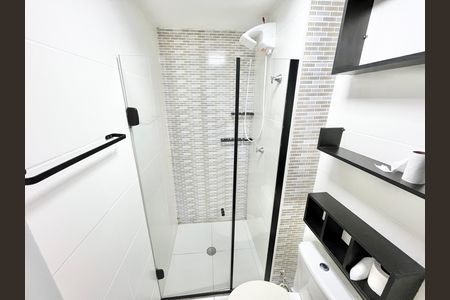 Studio para alugar com 37m², 1 quarto e sem vaga Studio para alugar com 37m², 1 quarto e sem vagaBanheiro da Suíte