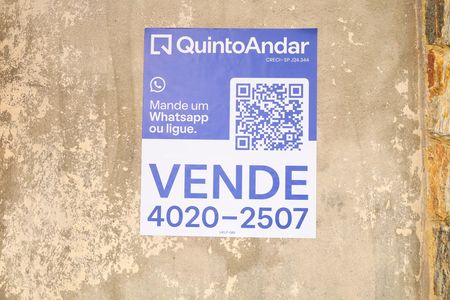 Apartamento à venda com 92m², 3 quartos e sem vagaPlaca grande instalada na fachada do condomínio dia 25.06.2026 - Código da placa: UKLP-589