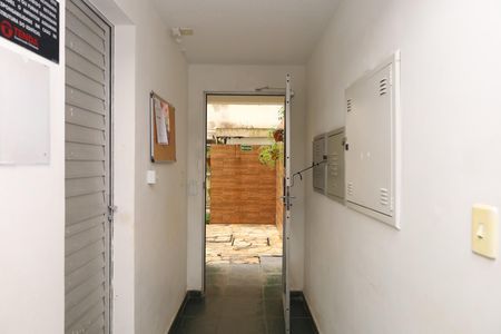 Apartamento à venda com 92m², 3 quartos e sem vagaÁrea comum - Saguão do prédio