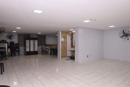Apartamento à venda com 92m², 3 quartos e sem vagaÁrea comum - Salão de festas