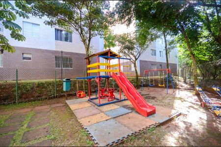 Apartamento para alugar com 52m², 2 quartos e 1 vaga Apartamento para alugar com 52m², 2 quartos e 1 vagaÁrea comum - Playground