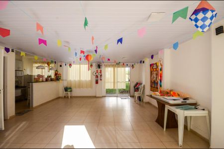 Apartamento para alugar com 52m², 2 quartos e 1 vaga Apartamento para alugar com 52m², 2 quartos e 1 vagaÁrea comum - Salão de festas