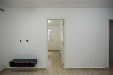 Sala de apartamento para alugar com 2 quartos, 52m² em Jardim Marilu, São Paulo