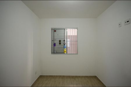 Quarto 1 de apartamento para alugar com 2 quartos, 52m² em Jardim Marilu, São Paulo