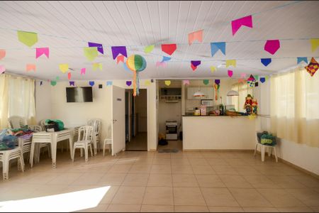Apartamento para alugar com 52m², 2 quartos e 1 vaga Apartamento para alugar com 52m², 2 quartos e 1 vagaÁrea comum - Salão de festas