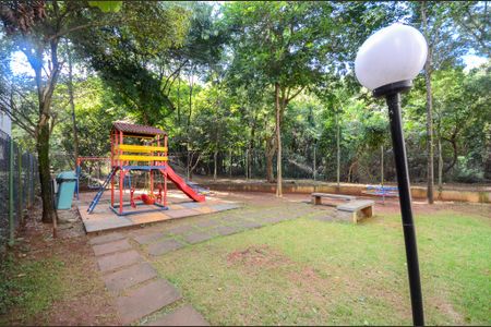 Apartamento para alugar com 52m², 2 quartos e 1 vaga Apartamento para alugar com 52m², 2 quartos e 1 vagaÁrea comum - Playground