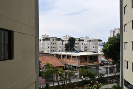 Apartamento para alugar com 67m², 3 quartos e 1 vagaVista