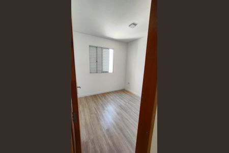 Quarto de apartamento para alugar com 2 quartos, 45m² em Vila Nhocuné, São Paulo