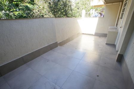 Casa para alugar com 80m², 3 quartos e sem vagaÁrea de Serviço