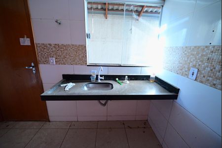 Cozinha de casa à venda com 2 quartos, 78m² em Residencial Santa Fé I, Goiânia