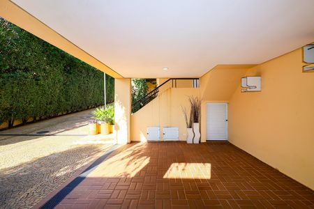Casa de condomínio para alugar com 378m², 3 quartos e 3 vagas