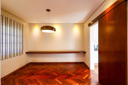 Casa de condomínio para alugar com 378m², 3 quartos e 3 vagas