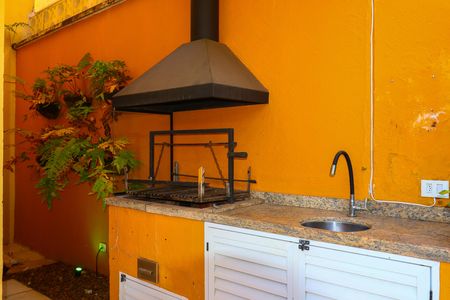 Casa de condomínio para alugar com 378m², 3 quartos e 3 vagas