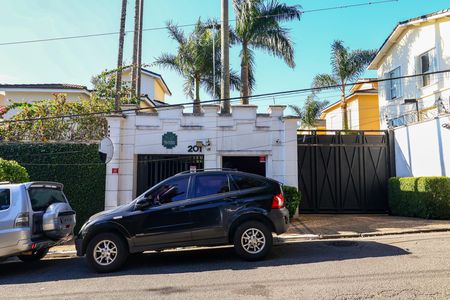 Casa de condomínio para alugar com 378m², 3 quartos e 3 vagas