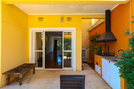 Casa de condomínio para alugar com 378m², 3 quartos e 3 vagas