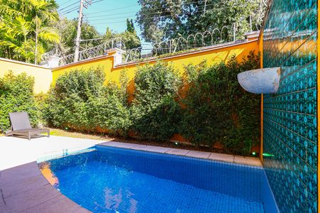 Casa de condomínio para alugar com 378m², 3 quartos e 3 vagas