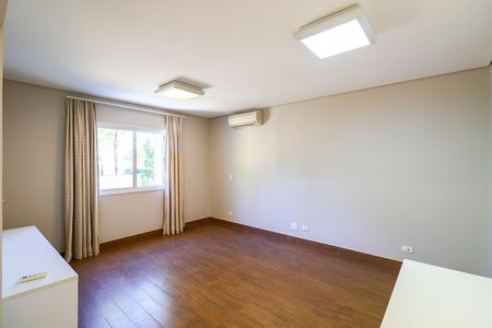 Casa de condomínio para alugar com 378m², 3 quartos e 3 vagas