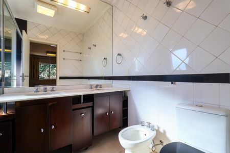 Casa de condomínio para alugar com 378m², 3 quartos e 3 vagas