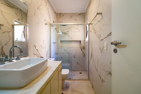 Casa de condomínio para alugar com 378m², 3 quartos e 3 vagas