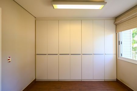 Casa de condomínio para alugar com 378m², 3 quartos e 3 vagas