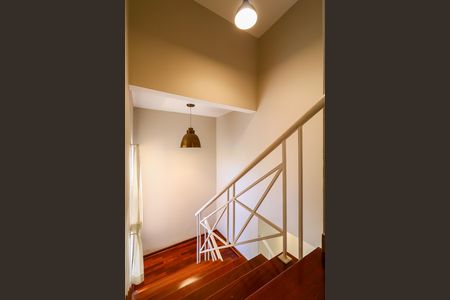Casa de condomínio para alugar com 378m², 3 quartos e 3 vagas