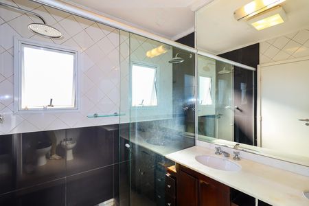 Casa de condomínio para alugar com 378m², 3 quartos e 3 vagas