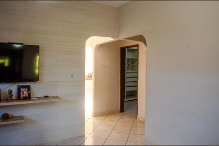 Casa à venda com 360m², 4 quartos e 3 vagas Casa à venda com 360m², 4 quartos e 3 vagasSala de TV