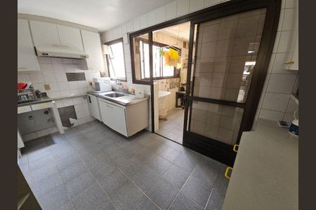 Apartamento à venda com 140m², 4 quartos e 2 vagas