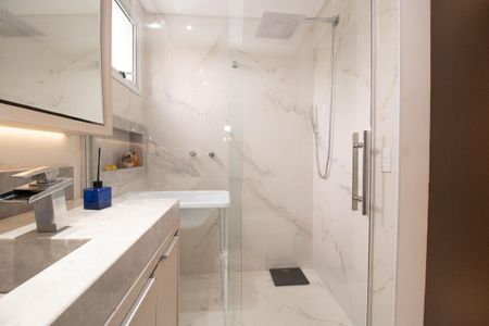 Casa de condomínio à venda com 165m², 3 quartos e 2 vagasBanheiro da Suíte