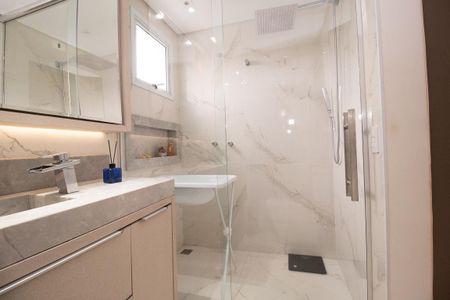 Casa de condomínio à venda com 165m², 3 quartos e 2 vagasBanheiro da Suíte