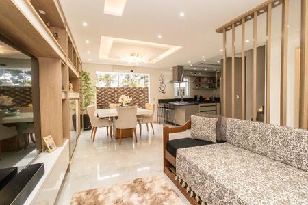 Casa de condomínio à venda com 165m², 3 quartos e 2 vagasSala