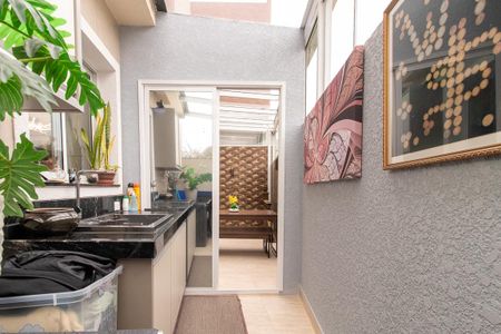 Casa de condomínio à venda com 165m², 3 quartos e 2 vagasÁrea de Serviço